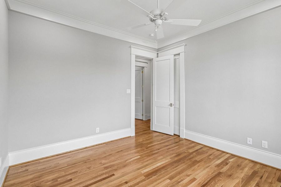 Spacious, unfurnished interior of a new home in , Houston (Image 21).