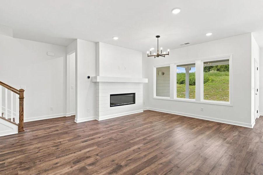 Ashland B Family room