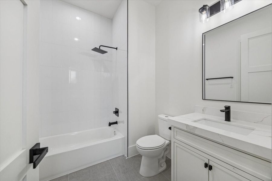 Furnished interior view inside a new home in , Houston (Image 35).