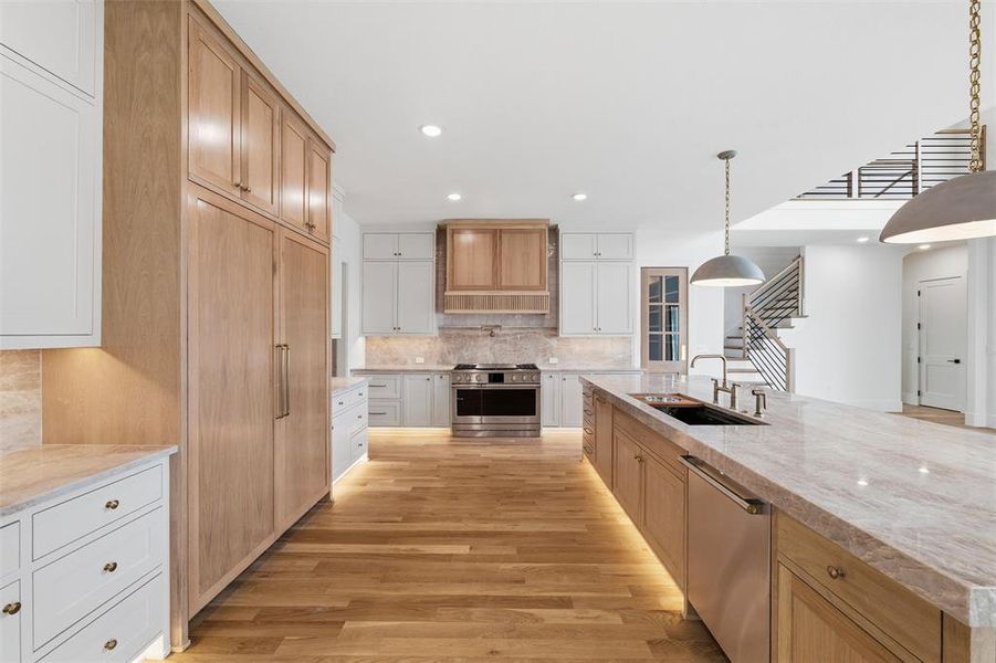 Furnished interior view inside a new home in , Aledo (Image 10).