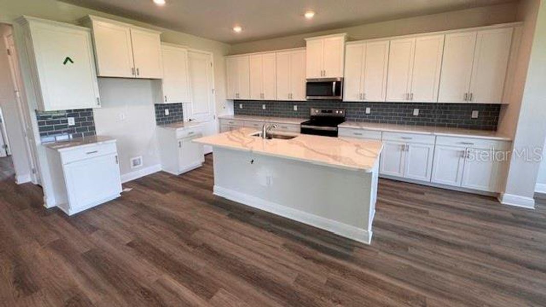 Furnished interior view inside a new home in Star Farms at Lakewood Ranch, Bradenton (Image 5).