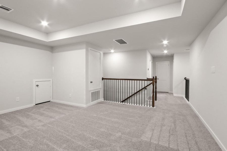 Spacious, unfurnished interior of a new home in The Woodlands Hills, Willis (Image 10).