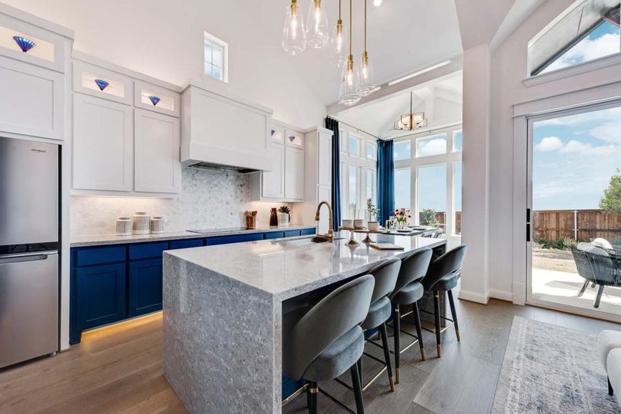 Representative furnished interior of a home built from the Grand Whitehall II by Grand Homes in Grand Oaks, Celina (Image 8).