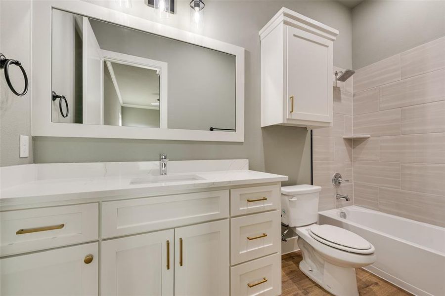 Furnished interior view inside a new home in Lincoln Pointe, Van Alstyne (Image 12). Furnished interior view inside a new home in Lincoln Pointe, Van Alstyne (Image 12).