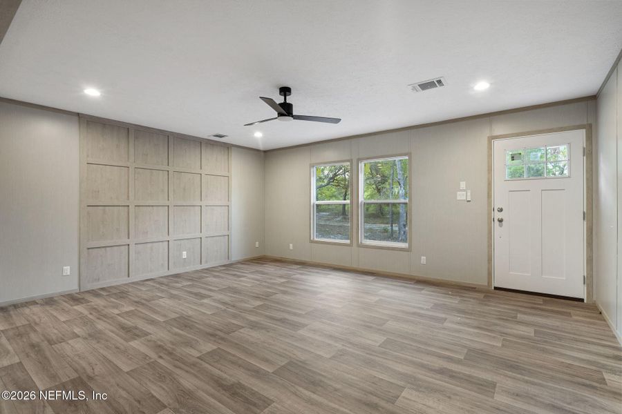 Spacious, unfurnished interior of a new home in , Keystone Heights (Image 23).