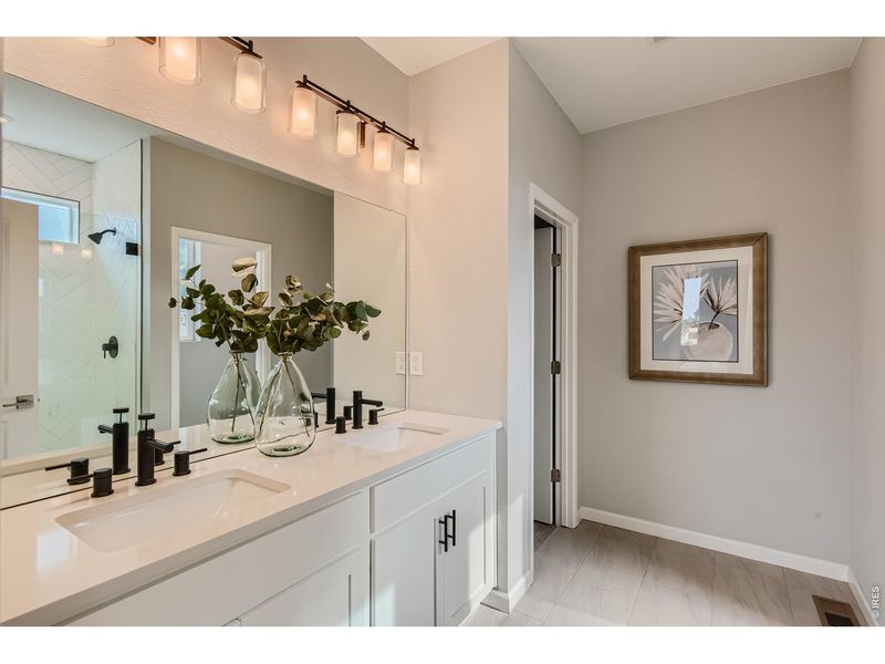 Furnished interior view inside a new home in Hidden Creek, Frederick (Image 29).