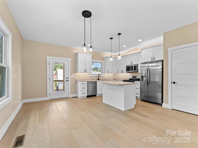 Image 33 of a home in . Image 33 of a home in .