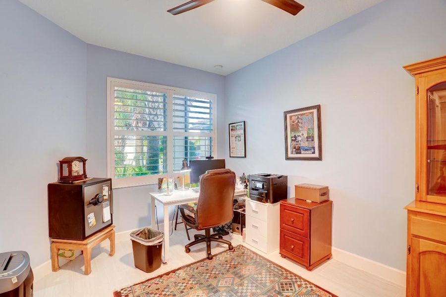 Office/Den/4th​​‌​​​​‌​​‌‌​​​‌​‌​​​​‌‌​‌​​​​‌​​‌​​​​‌​ bedroom