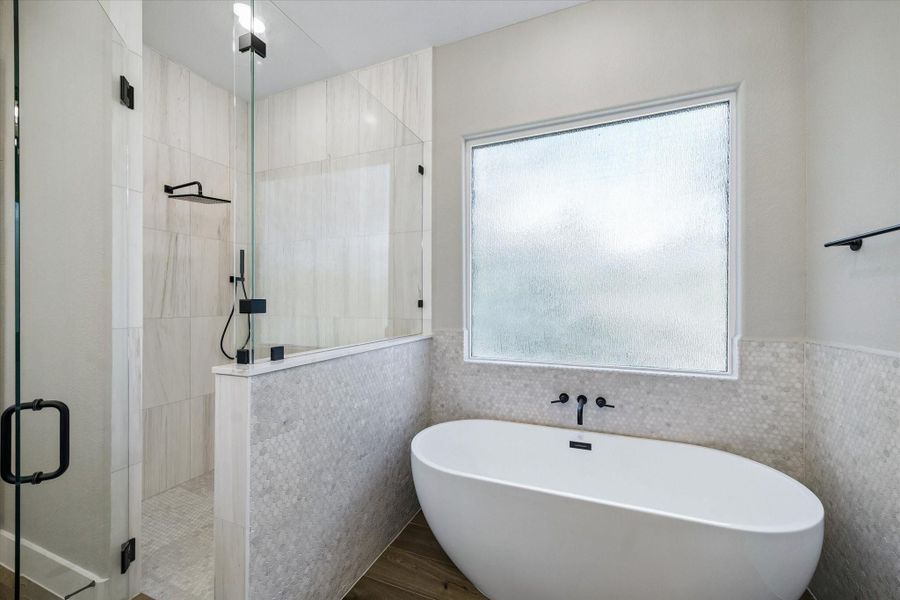 Furnished interior view inside a new home in , Huntsville (Image 28).