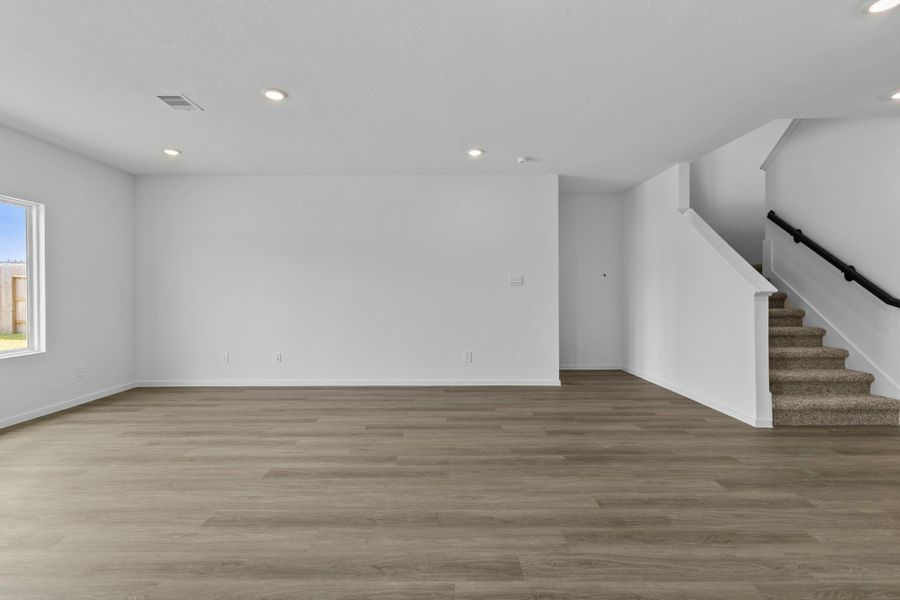 Spacious, unfurnished interior of a new home in Maple Woods, Hockley (Image 29). Spacious, unfurnished interior of a new home in Maple Woods, Hockley (Image 29).