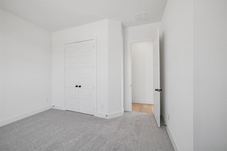Spacious, unfurnished interior of a new home in Walsh Cottage, Fort Worth (Image 16).