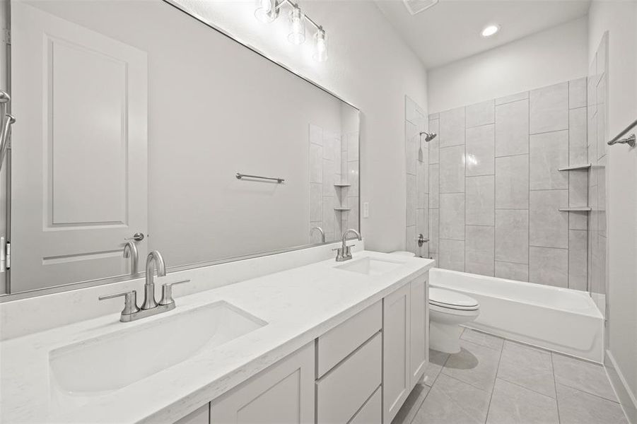 Furnished interior view inside a new home in Tuscan Estates (1 Acre Lots), Waxahachie (Image 11).