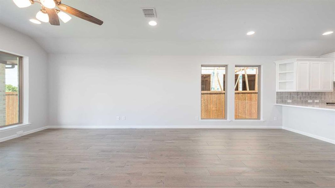 Spacious, unfurnished interior of a new home in Devonshire - Reserve 45', Forney (Image 13).