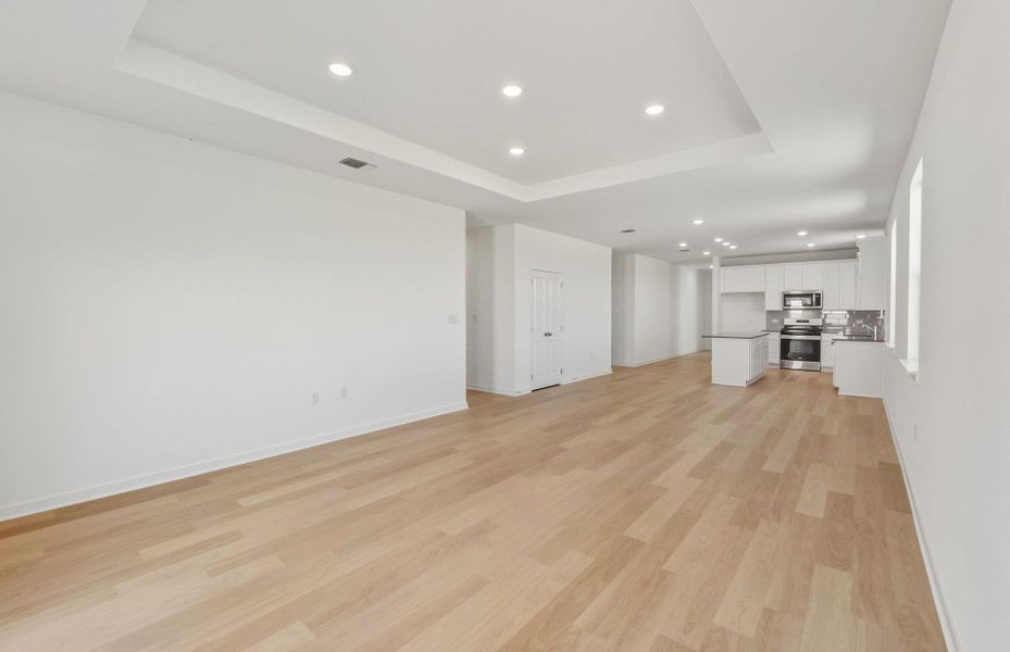 Spacious, unfurnished interior of a new home in Larson Crossing, Elgin (Image 18).