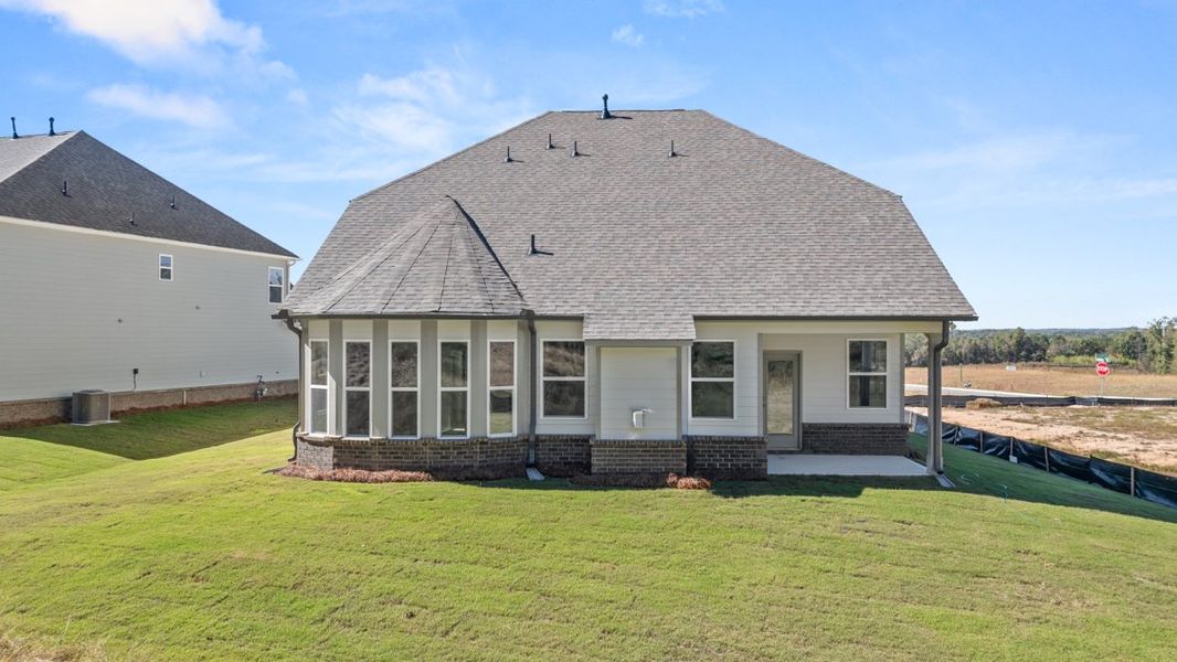 Representative exterior details of a home built from the WINDSOR by D.R. Horton in Butner Estates, South Fulton (Image 35).