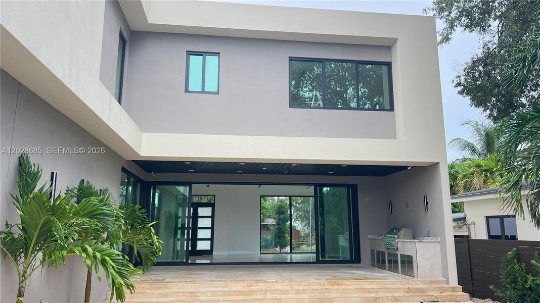 Exterior details and patio area of a home in , Fort Lauderdale (Image 22).