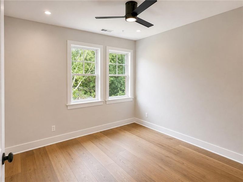 Spacious, unfurnished interior of a new home in , Atlanta (Image 20).
