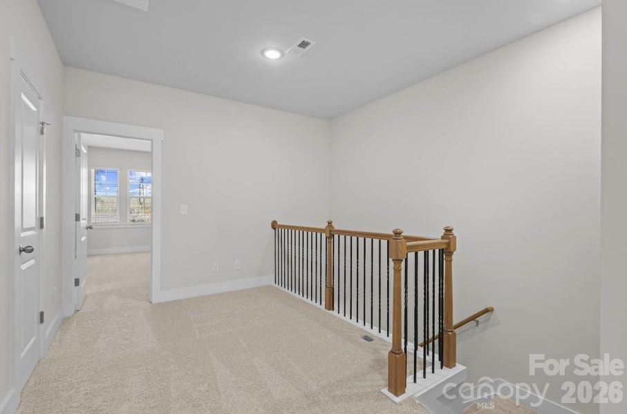 Spacious, unfurnished interior of a new home in Sierra Ridge, Gastonia (Image 15).