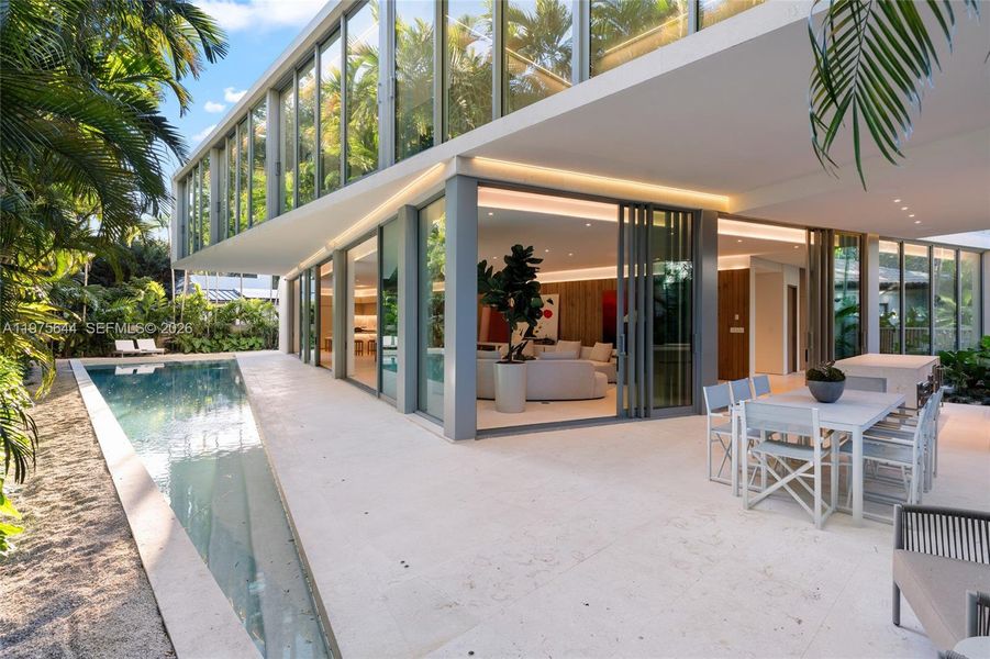 Exterior details and patio area of a home in , Miami (Image 33).