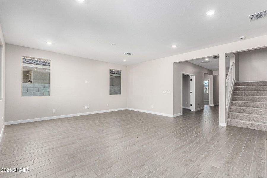 8 - Florence 8 - Florence