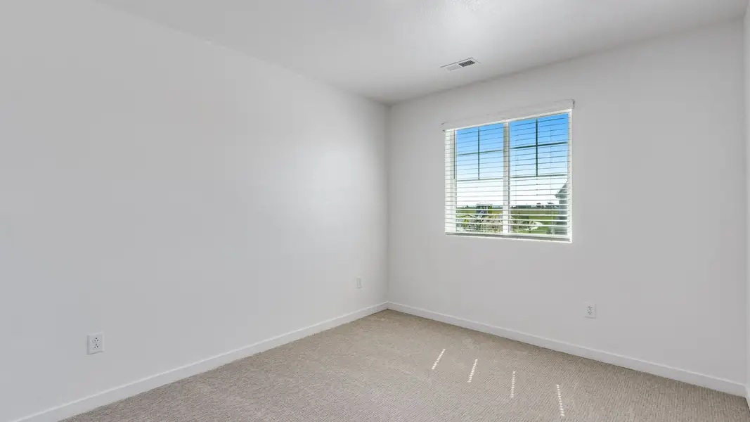 Spacious, unfurnished interior of a new home in Granary, Johnstown (Image 16).
