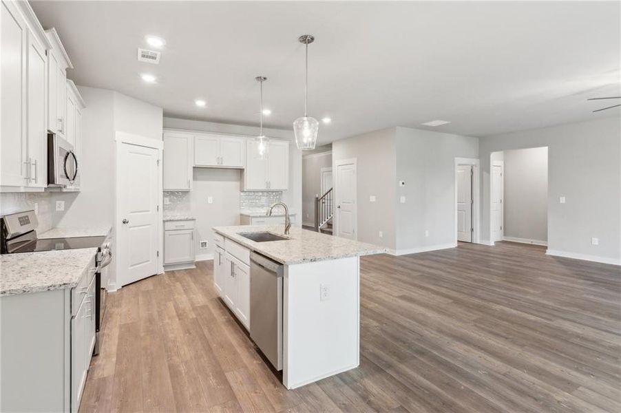 Spacious, unfurnished interior of a new home in Traditions of Braselton, Jefferson (Image 24).