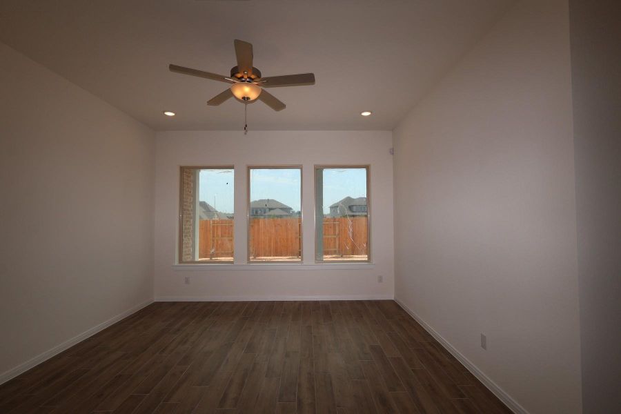 Spacious, unfurnished interior of a new home in Escondido - Terrace Collection, Magnolia (Image 5).