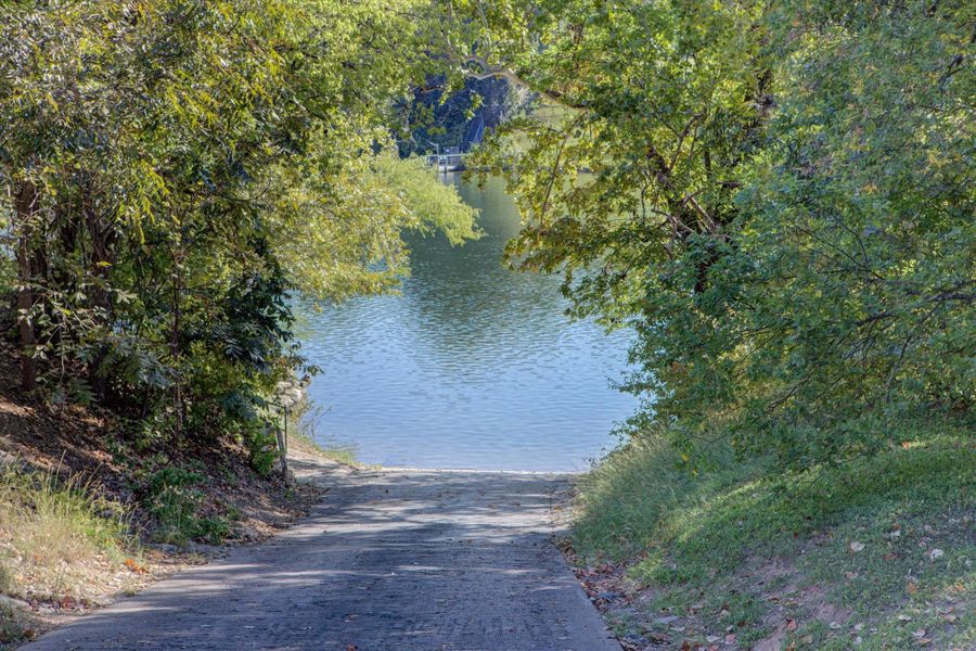Natural landscape and outdoor views near  in Austin (Image 35).
