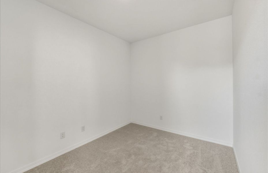 Spacious, unfurnished interior of a new home in Crosswinds, Kyle (Image 37).