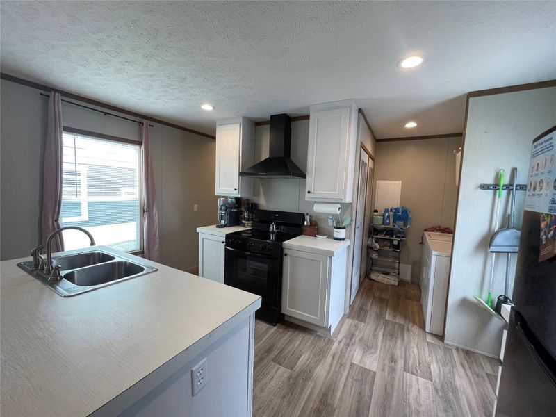 Furnished interior view inside a new home in , Tomball (Image 33).