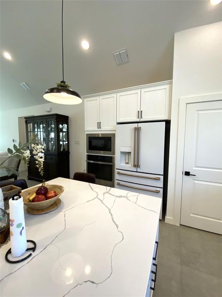 Furnished interior view inside a new home in Centennial Oaks, Santa Fe (Image 28).
