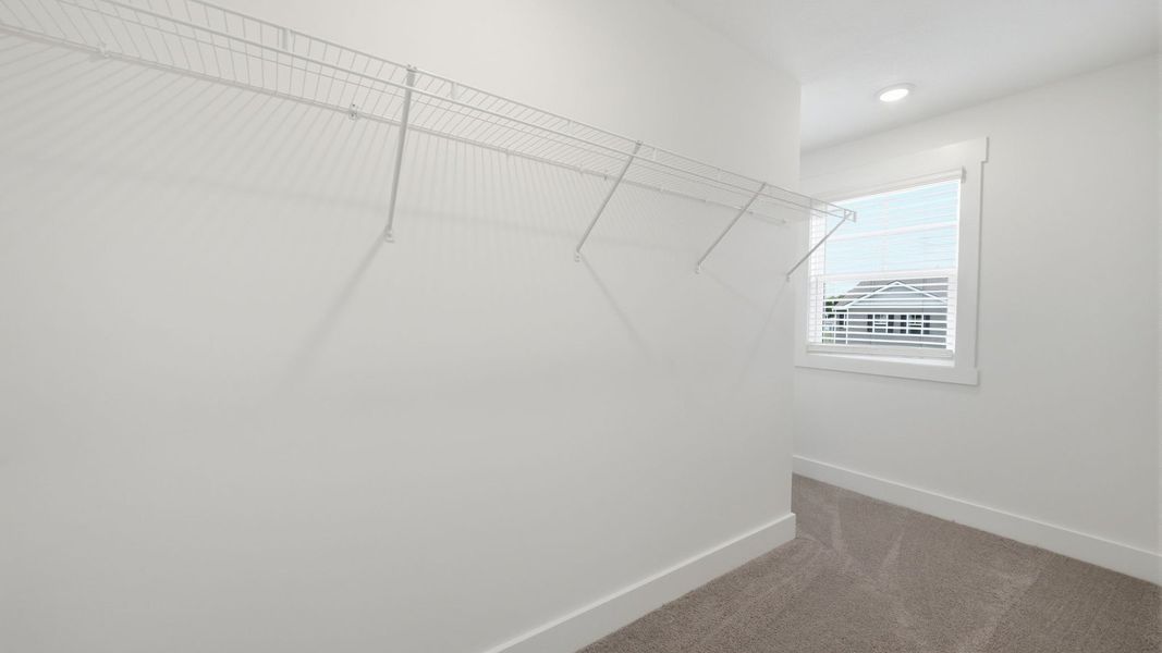 Spacious, unfurnished interior of a new home in Fieldcrest Acres, Blountville (Image 17).