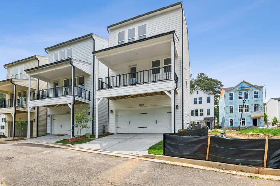 Representative exterior details of a home built from the The Melton by David Weekley Homes in Celesta, Scottdale (Image 3).