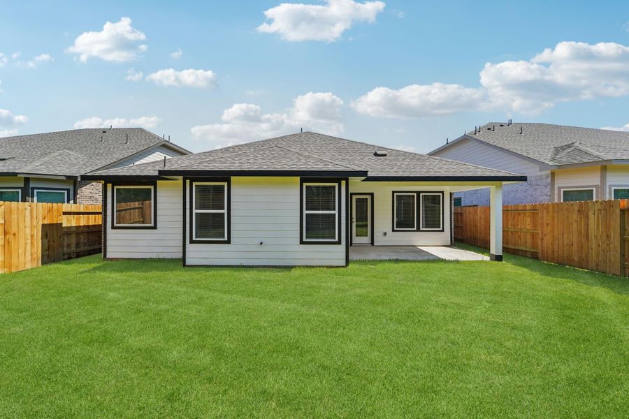 Exterior details and patio area of a home in Stewart's Ranch, Conroe (Image 26). Exterior details and patio area of a home in Stewart's Ranch, Conroe (Image 26).