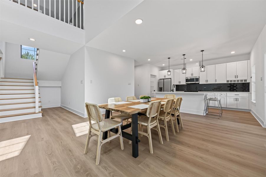 Furnished interior view inside a new home in , Conroe (Image 10).