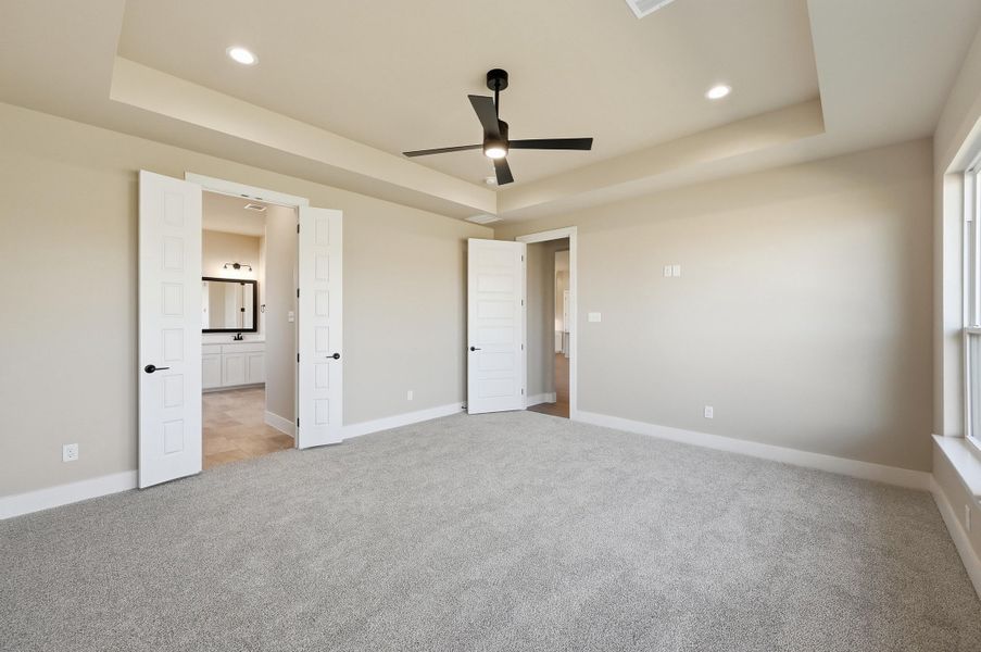 Spacious, unfurnished interior of a new home in Coyote Crossing, Godley (Image 33).