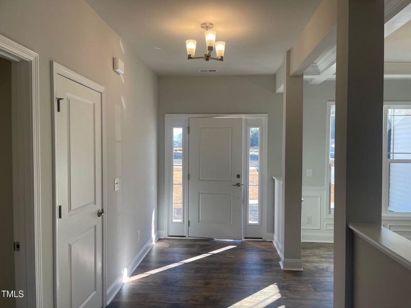 Entry/Foyer