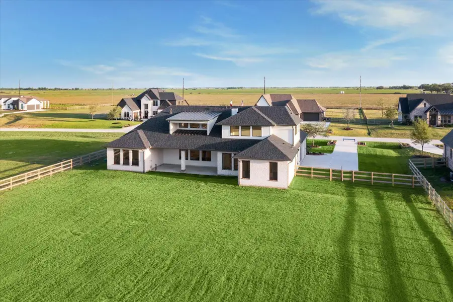 Image 32 of a home in Lakeview. Image 32 of a home in Lakeview.