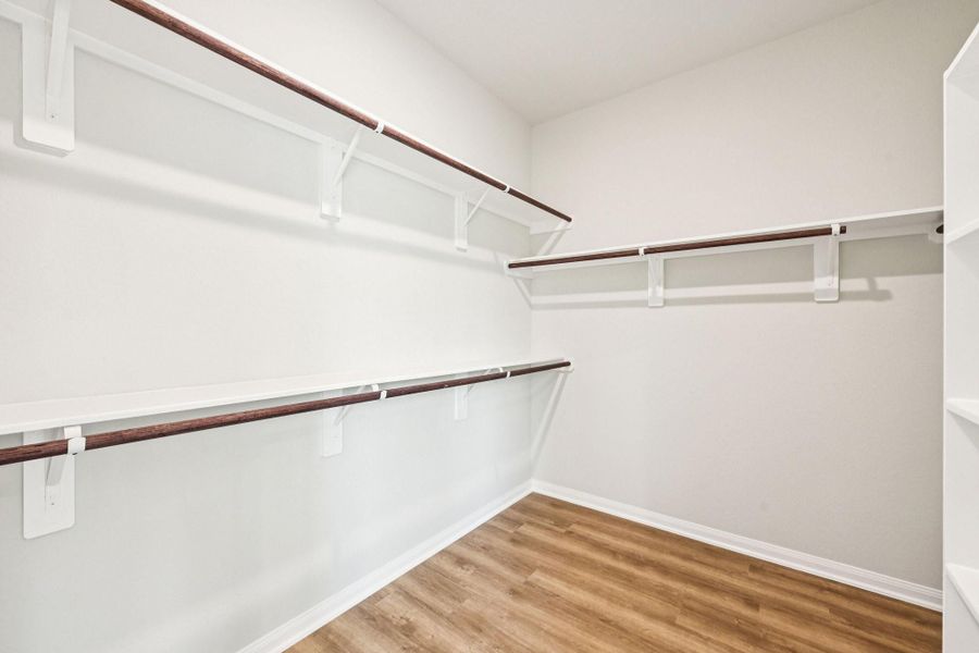 Spacious, unfurnished interior of a new home in Barton Place, Cleveland (Image 20).