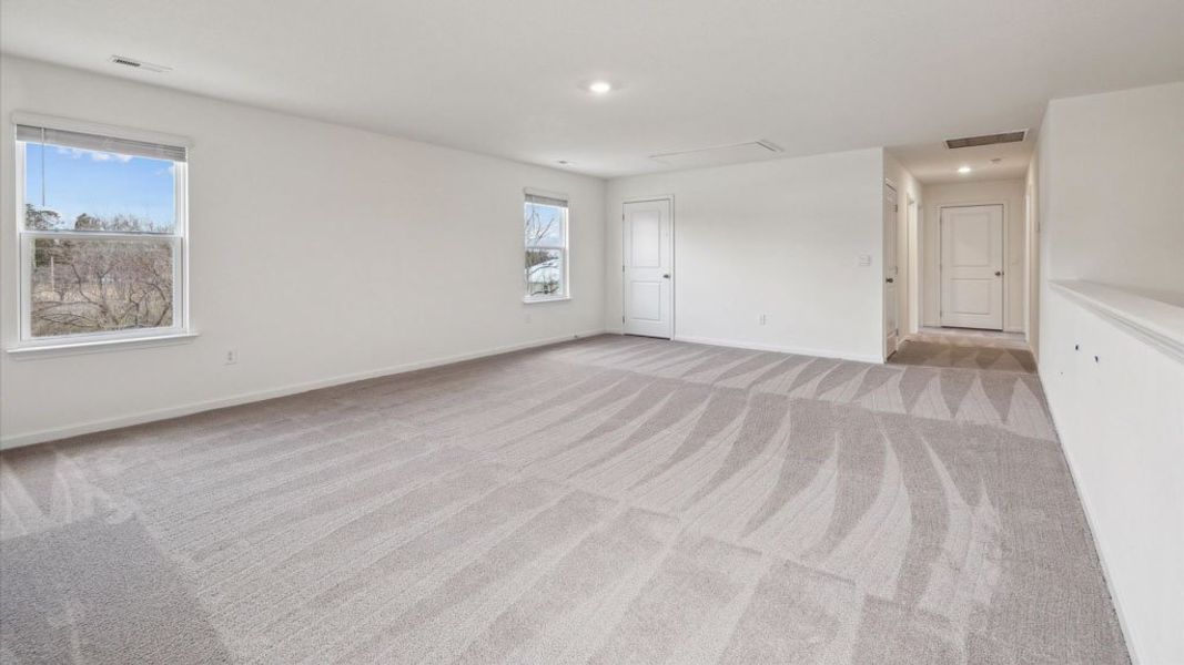 Spacious, unfurnished interior of a new home in Catlett Cove, Knoxville (Image 14).