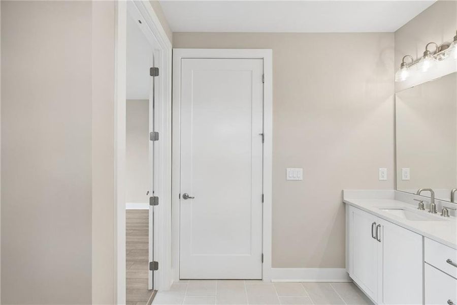 Furnished interior view inside a new home in Old Mill Preserve, Dallas (Image 10).