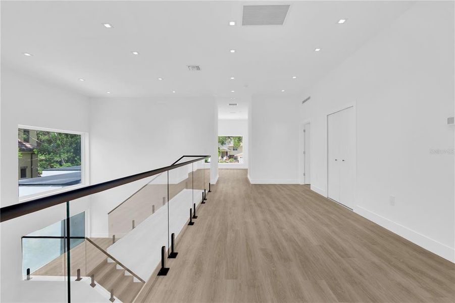 Spacious, unfurnished interior of a new home in , Windermere (Image 17).