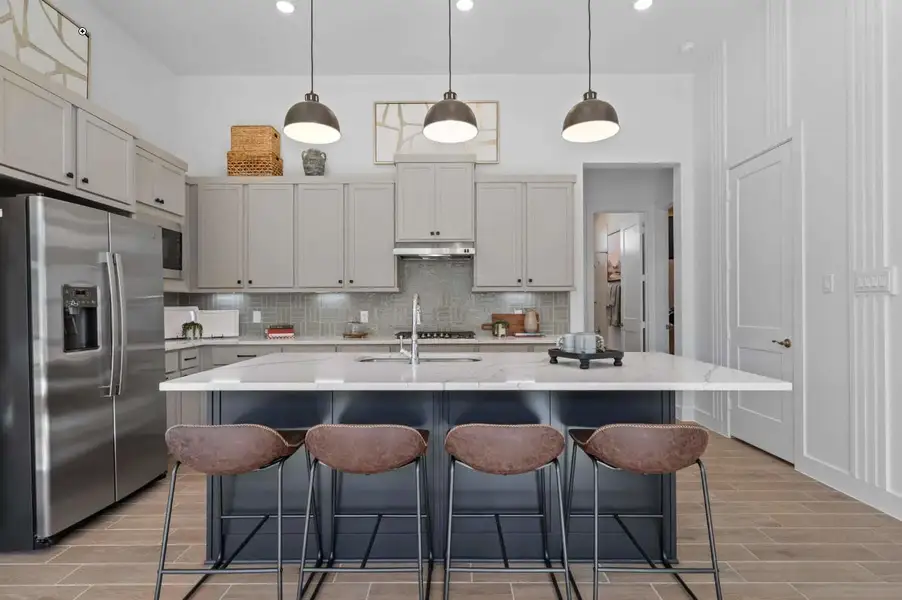 REPRESENTATIVE OF FLOOR PLAN ONLY REPRESENTATIVE OF FLOOR PLAN ONLY