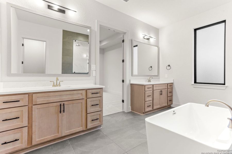 Furnished interior view inside a new home in Esperanza - 70', Boerne (Image 13).