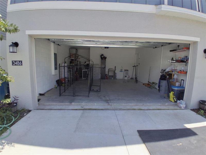 Exterior details and patio area of a home in Hunt Club Groves, Lake Wales (Image 25).