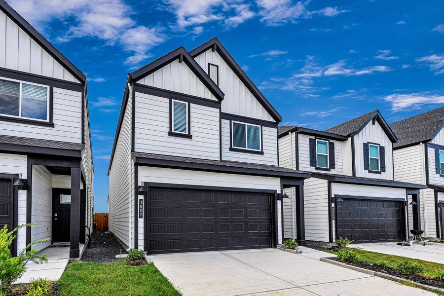 Front exterior of a new home in , Houston, TX, highlighting curb appeal (Image 19). Front exterior of a new home in , Houston, TX, highlighting curb appeal (Image 19).