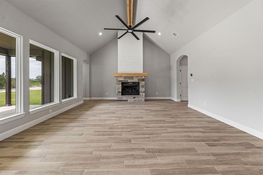 Spacious, unfurnished interior of a new home in , Bluff Dale (Image 29).