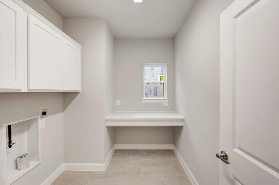 Spacious, unfurnished interior of a new home in Pomona 40' Homesites, Manvel (Image 17).