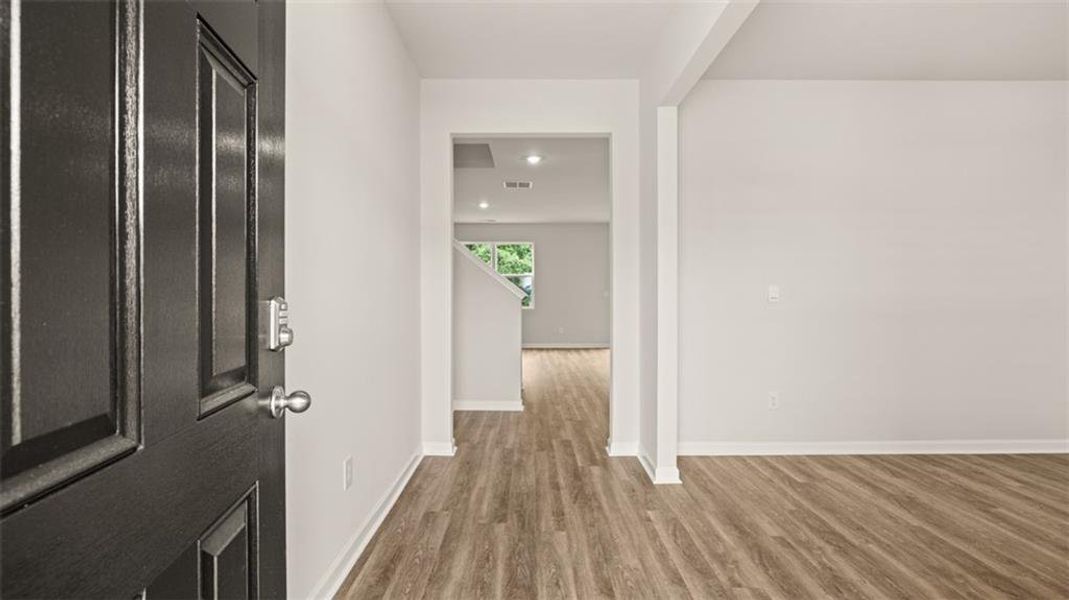 Spacious, unfurnished interior of a new home in Cedar Ridge - Locust Grove Station, Locust Grove (Image 15).