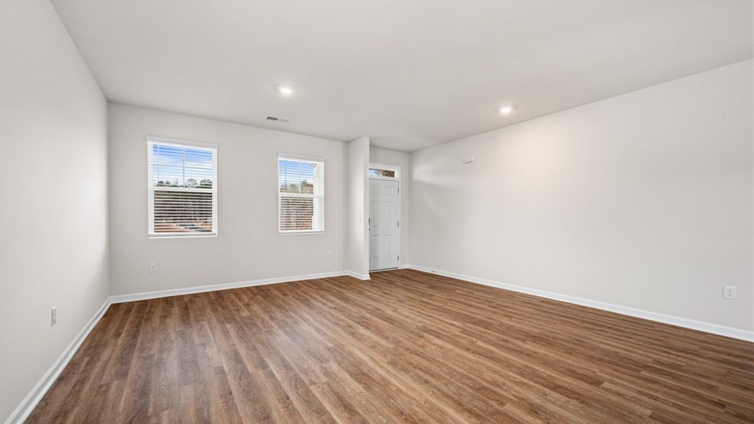 Spacious, unfurnished interior of a new home in Brooks Station, Dacula (Image 16).